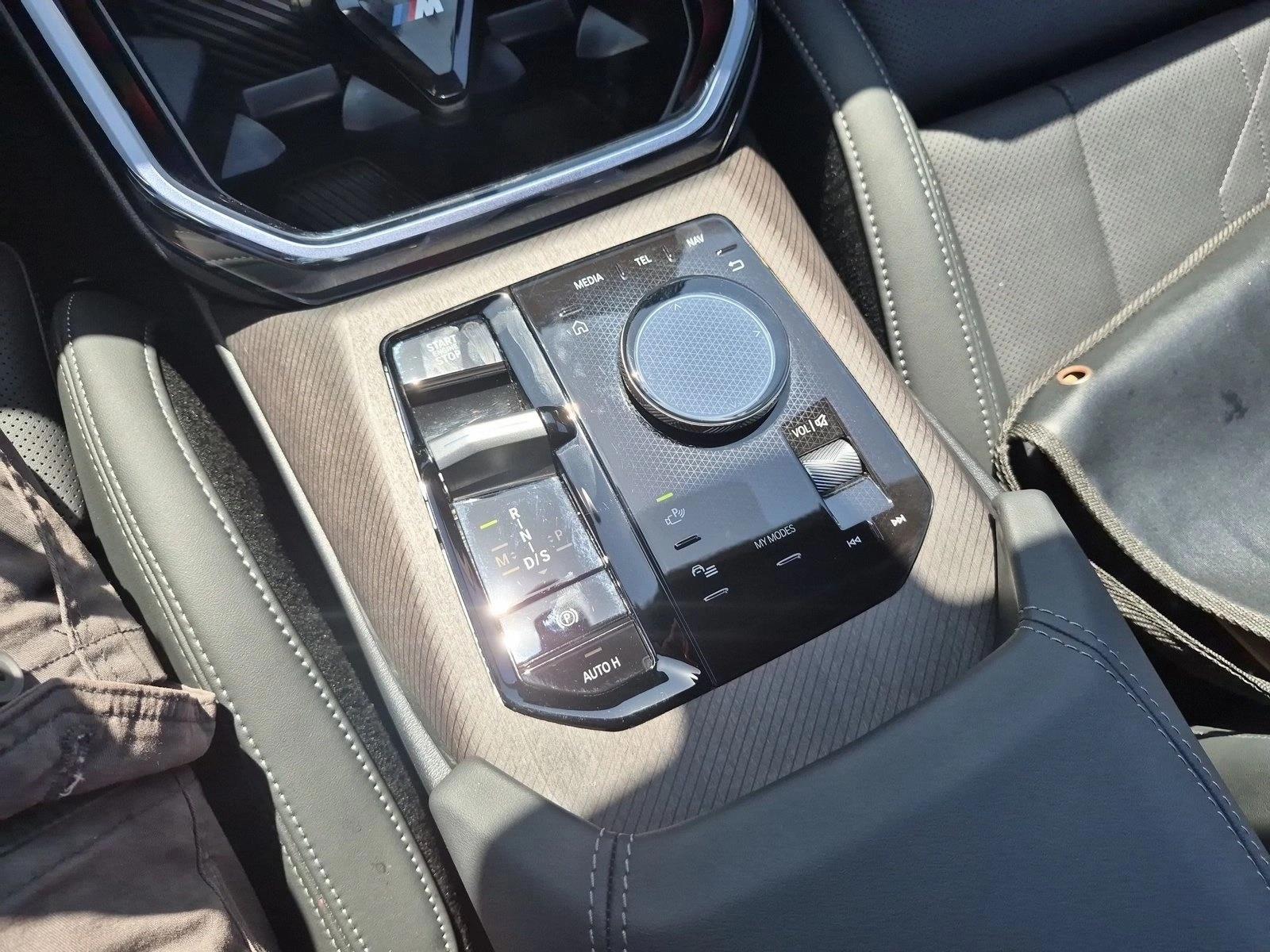 2026 BMW X3 30 - Photo 12
