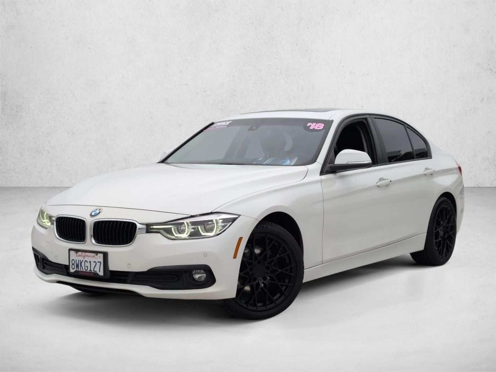 2018 BMW 3 Series 320i Sedan's photo