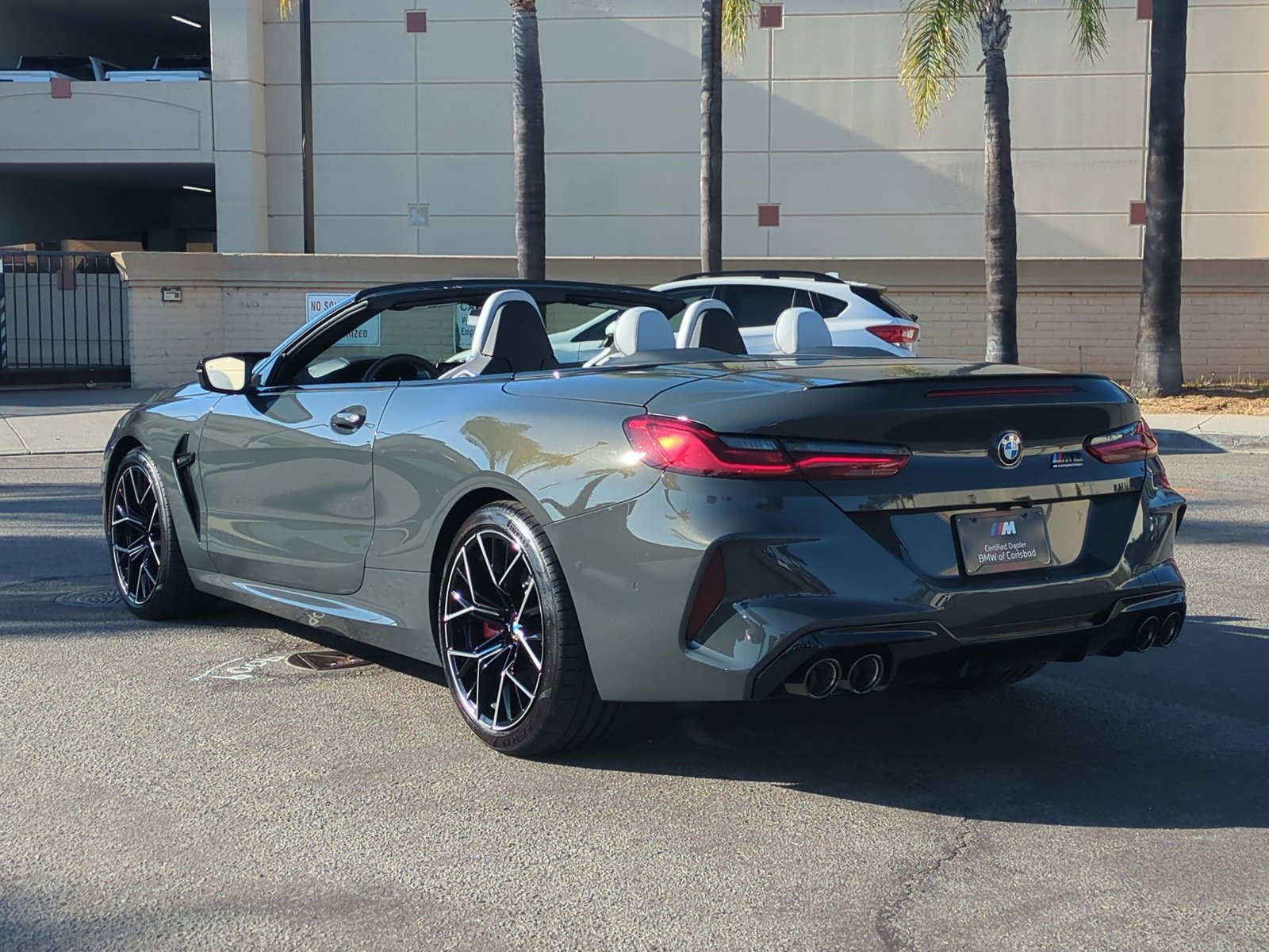2025 Bmw M8 Competition Convertible photo 3
