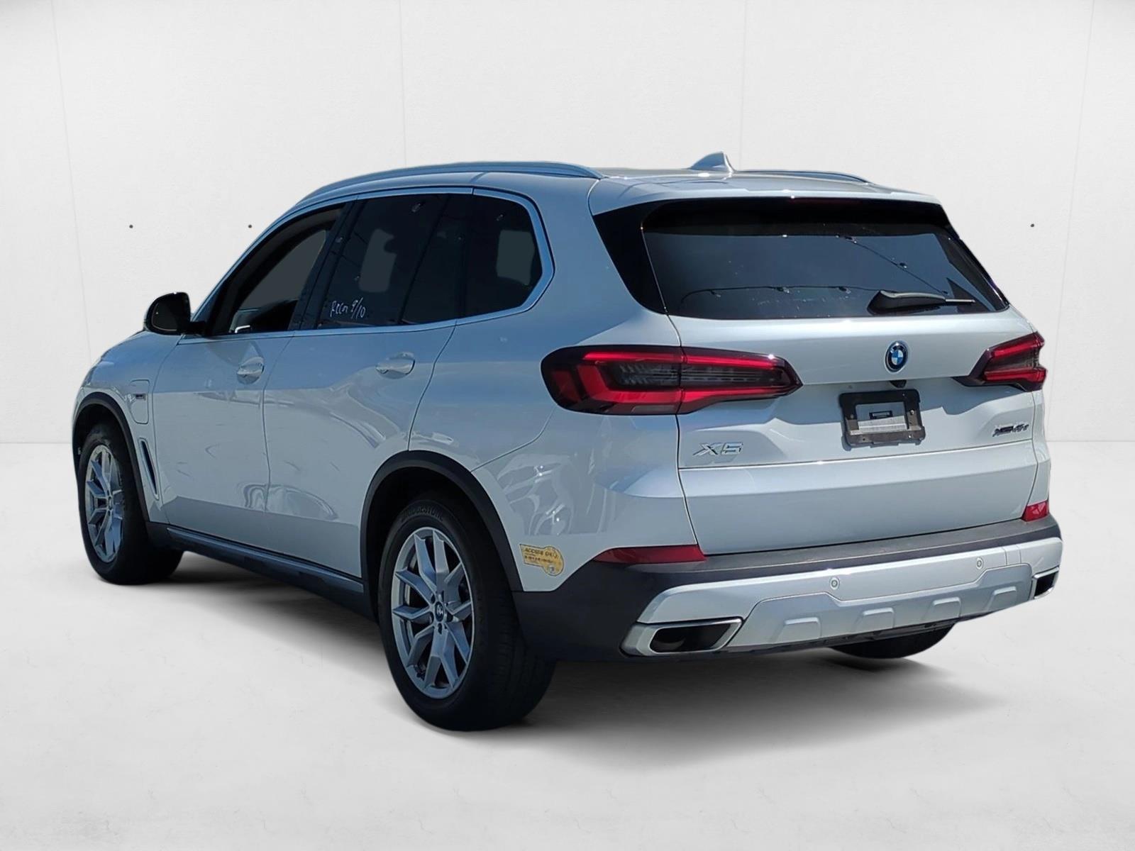 2022 Bmw X5 xDrive45e photo 2