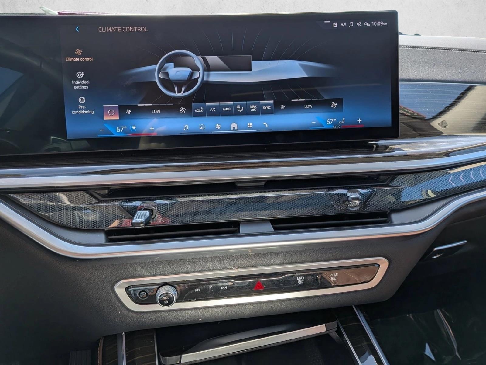 2025 BMW X7 40i - Photo 15