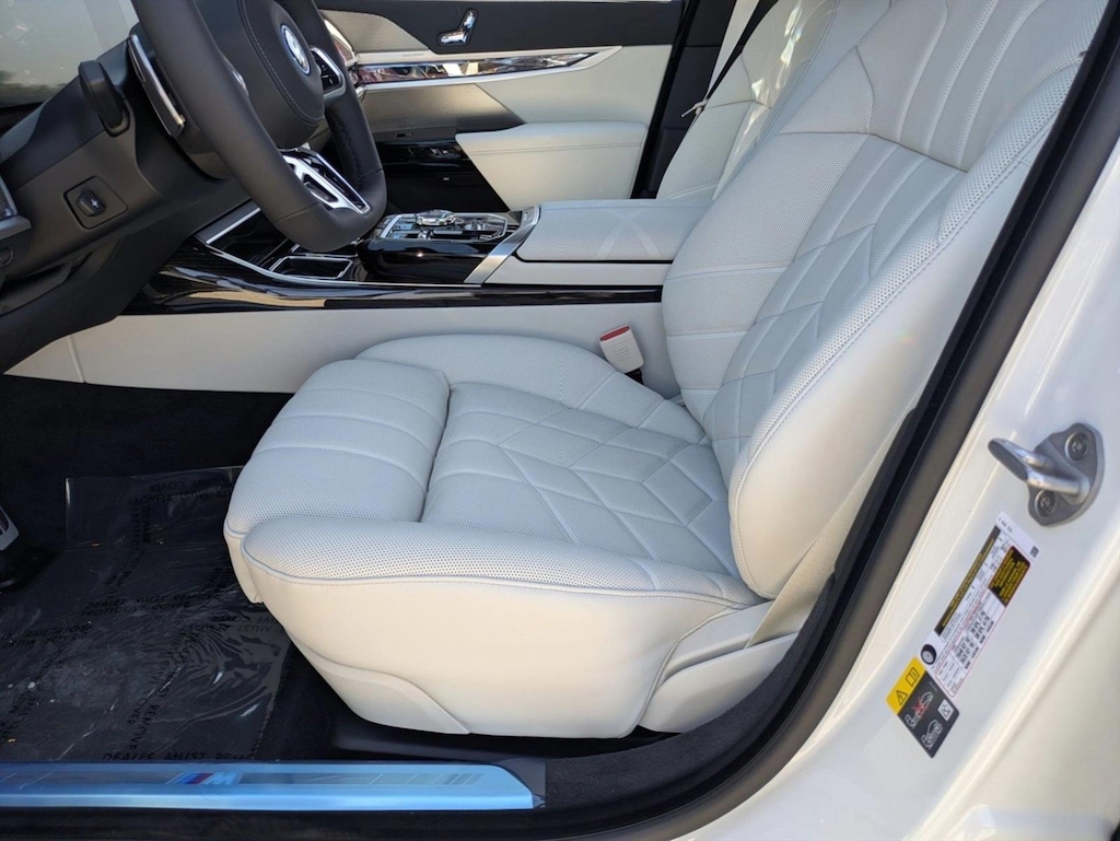 New 2026 BMW i7 xDrive60 Sedan