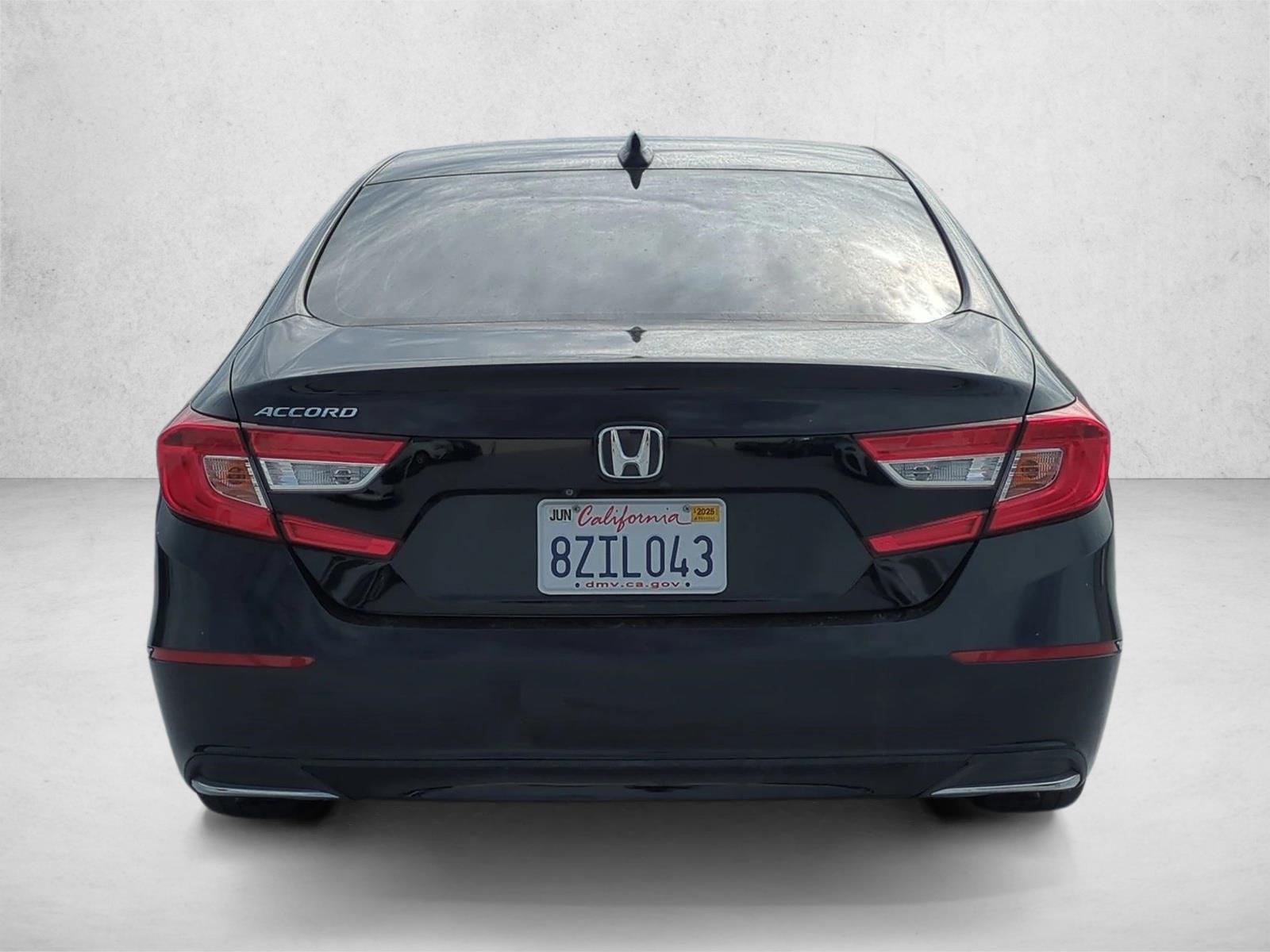 2018 Honda Accord EX photo 3