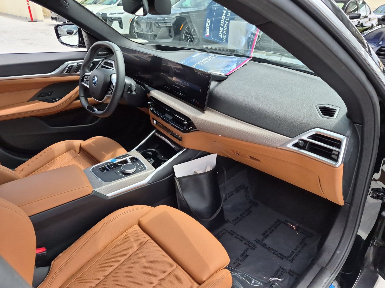 2025 BMW i4 23