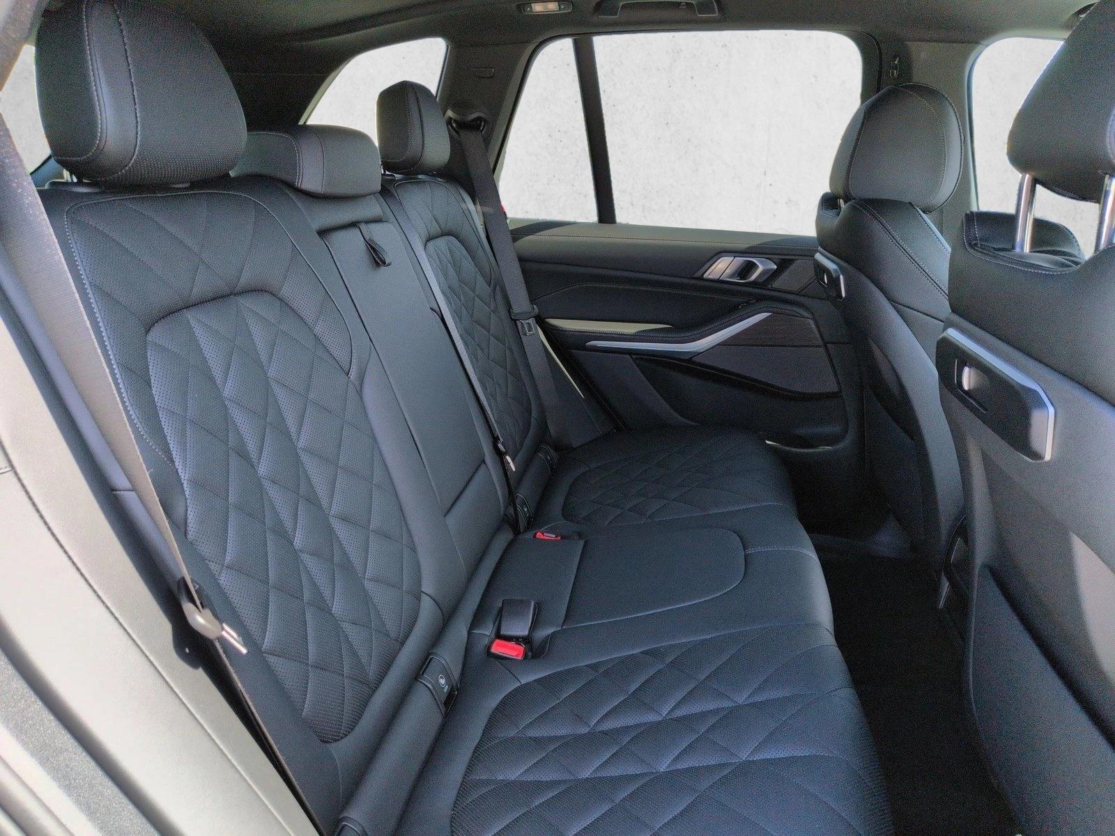 2026 BMW X5 40i - Photo 22