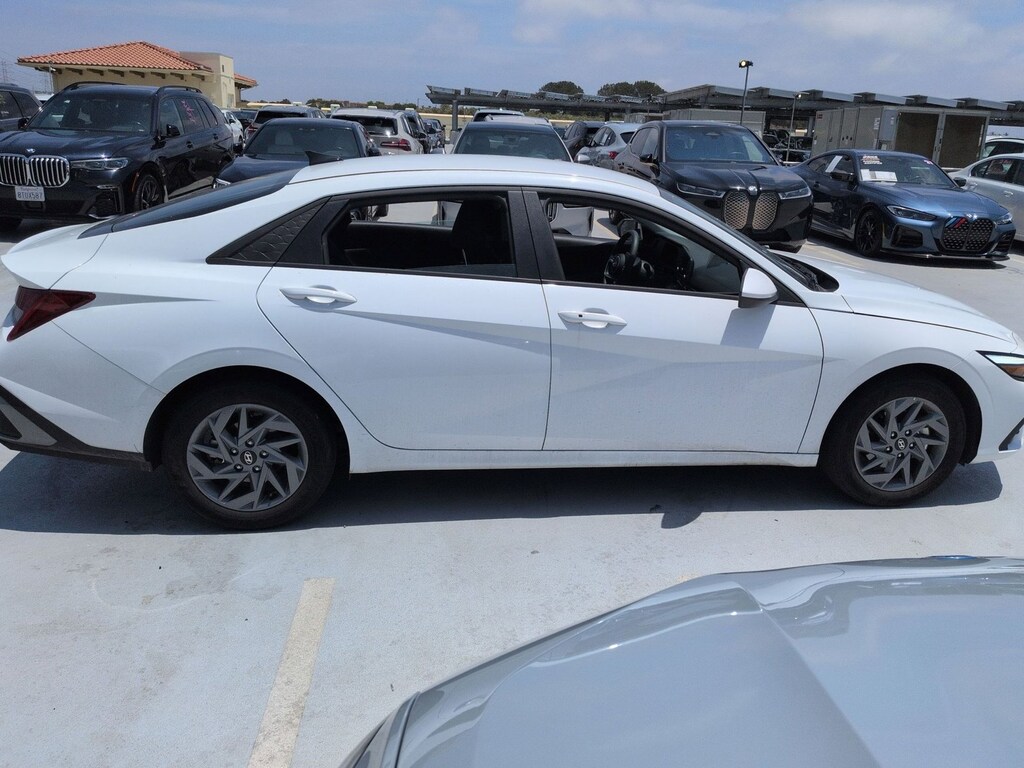 Used 2025 Hyundai Elantra Hybrid Sedan