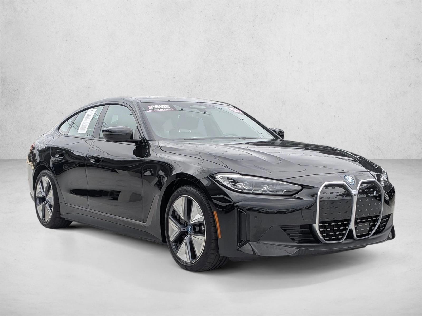 2023 BMW i4 eDrive35 photo 3