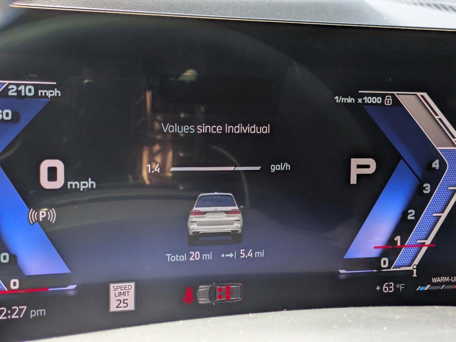 2025 BMW X7 ALPINA XB7 - Photo 11