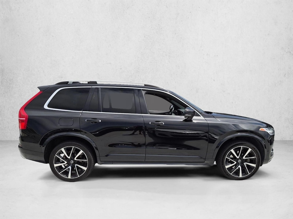Used 2019 Volvo XC90 T6 Momentum SUV