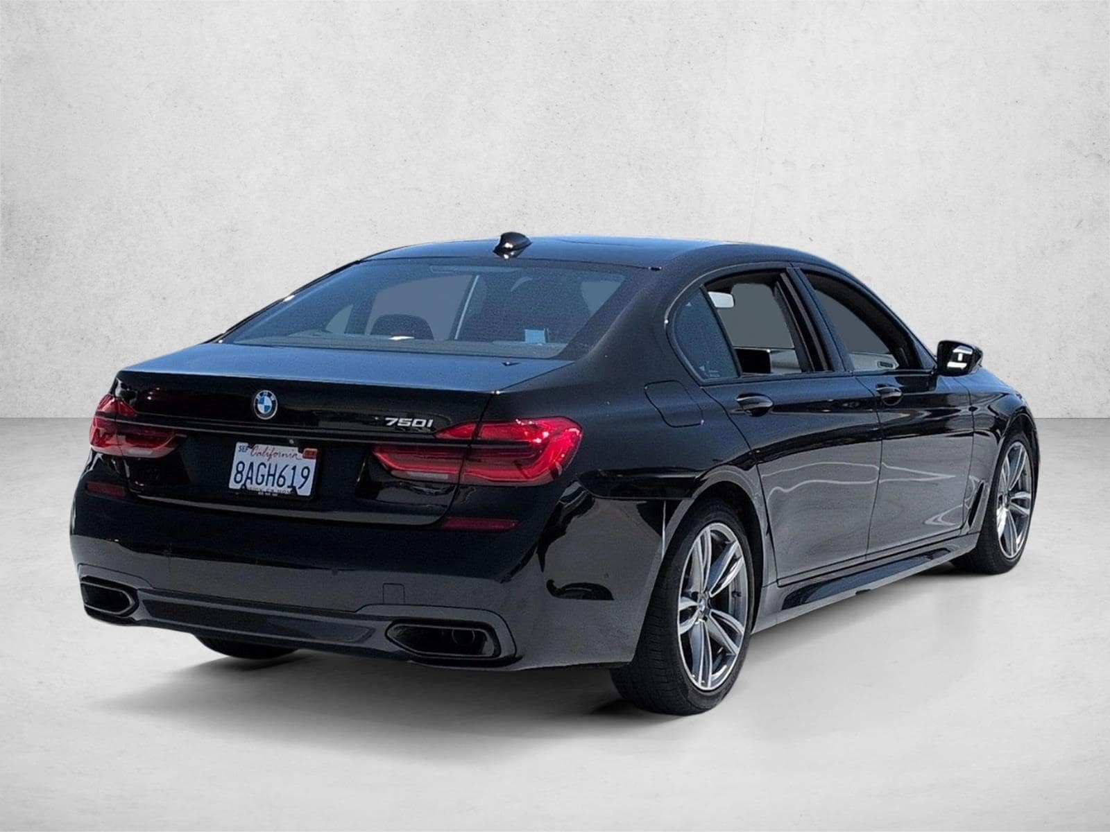 2017 BMW 750i photo 5