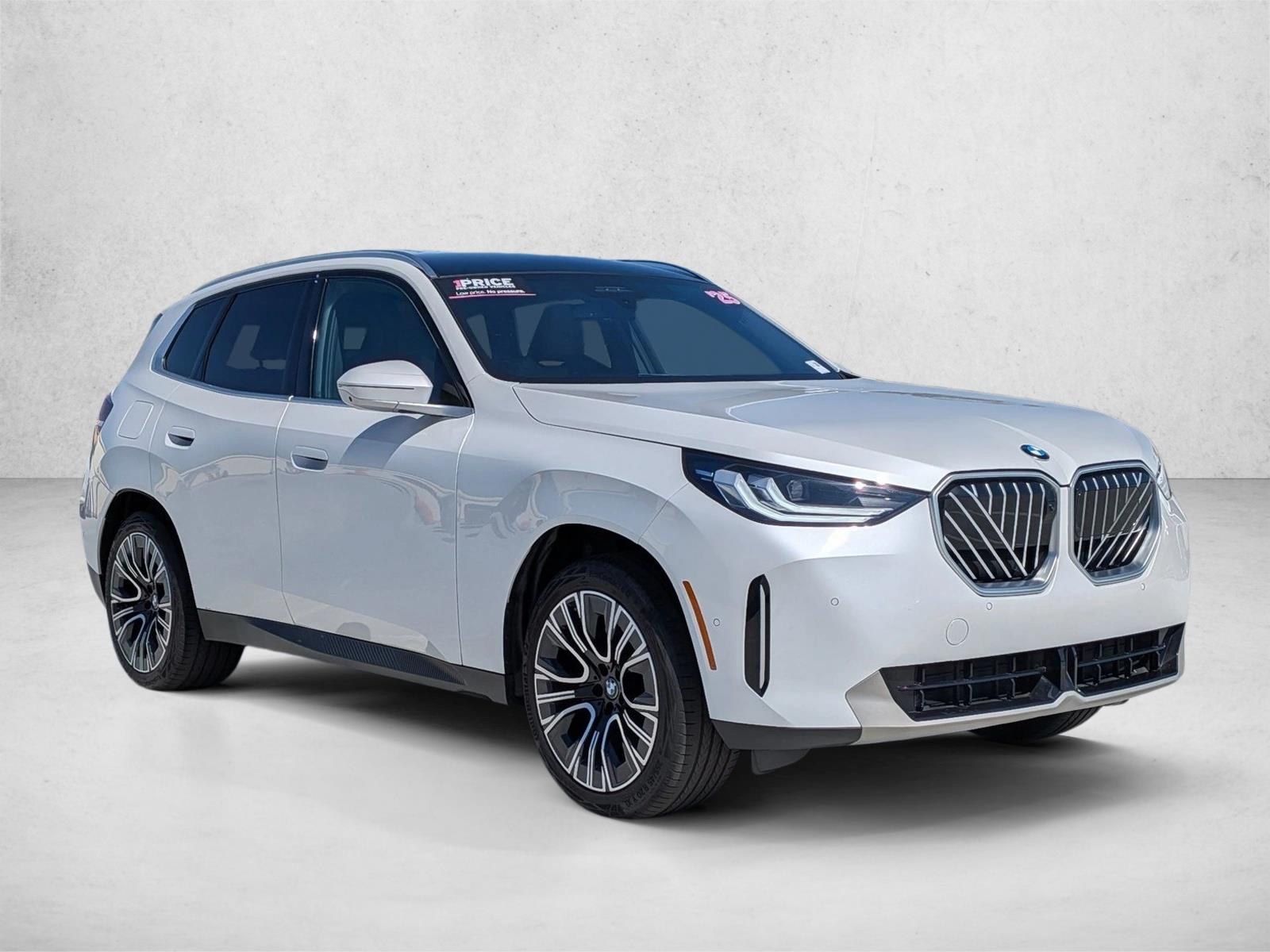 2025 BMW X3 30 xDrive photo 2