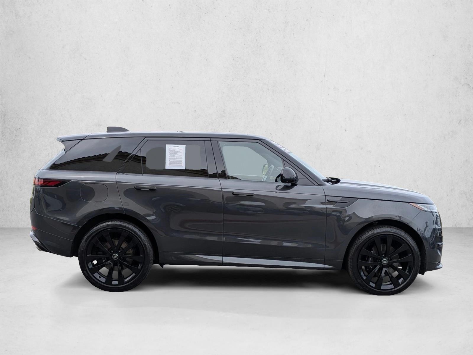 2025 Land Rover Range Rover Sport P400 Dynamic SE photo 4
