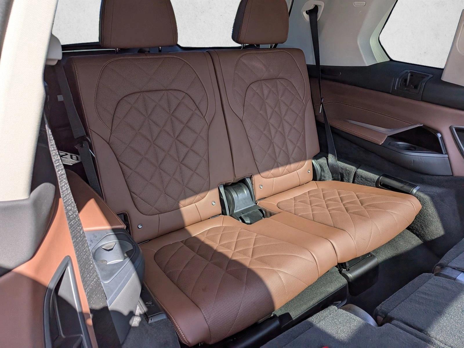 2025 BMW X7 40i - Photo 20