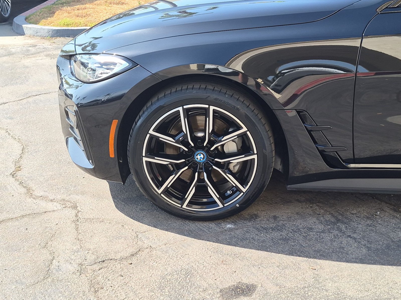 2023 BMW i4 40 - Photo 24