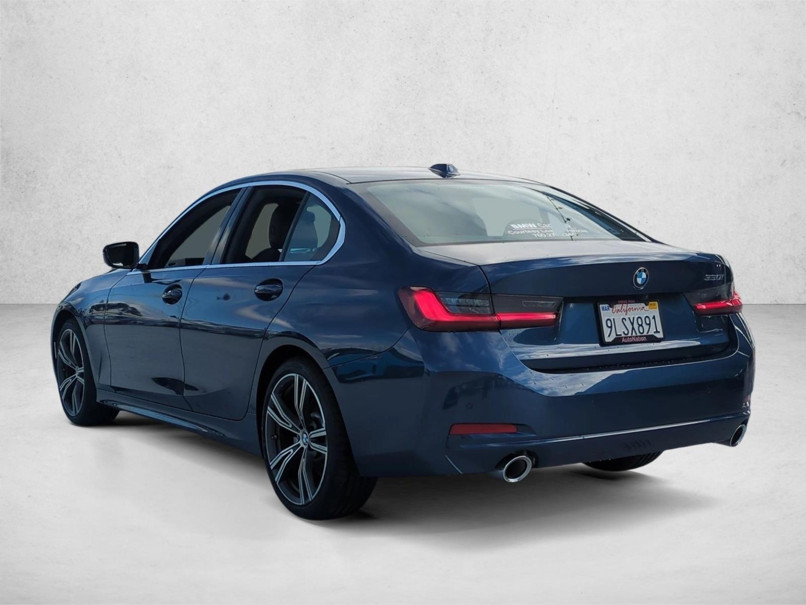 2024 Bmw 330i Sedan photo 3