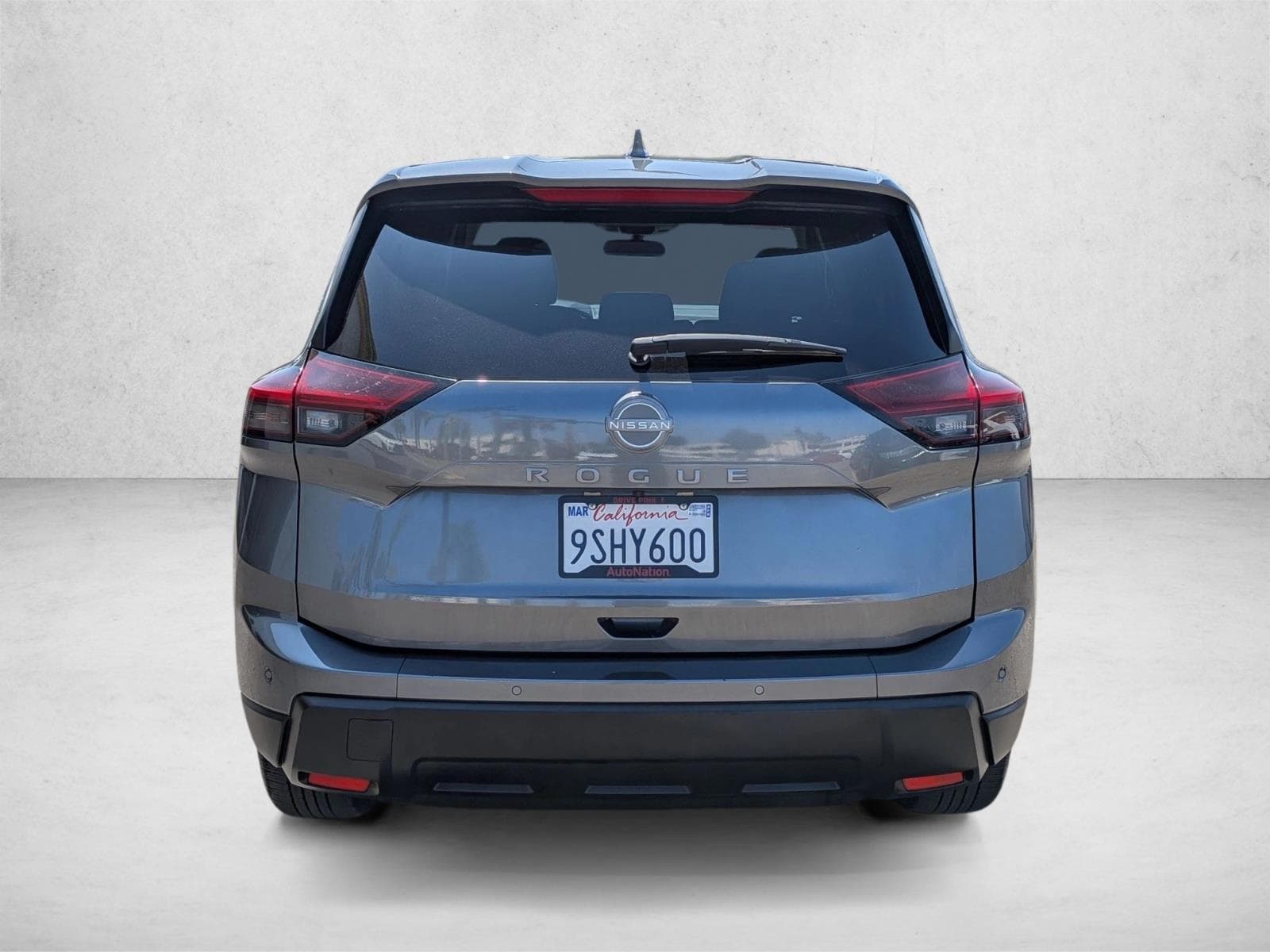 2025 Nissan Rogue SV photo 6