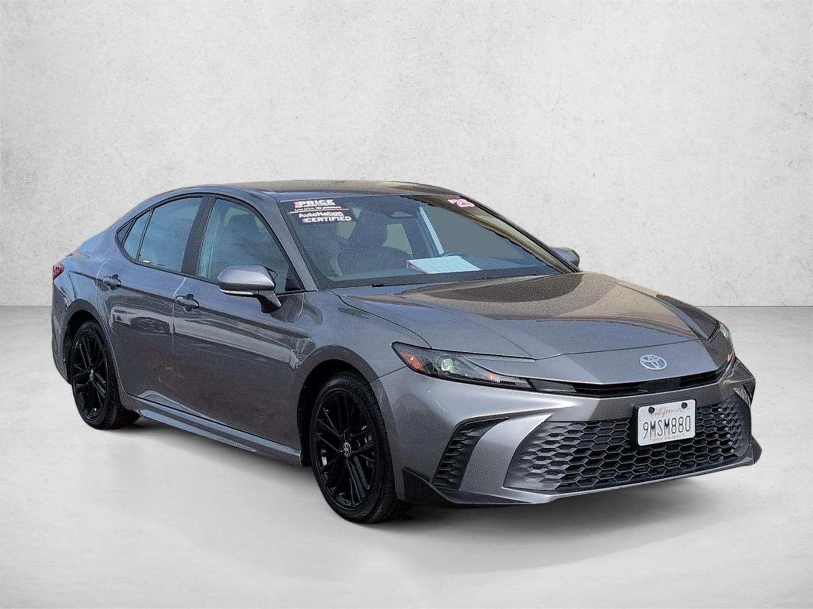 2025 Toyota Camry photo 2