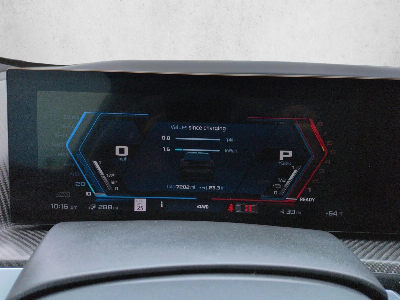 2025 BMW XM Base - Photo 11