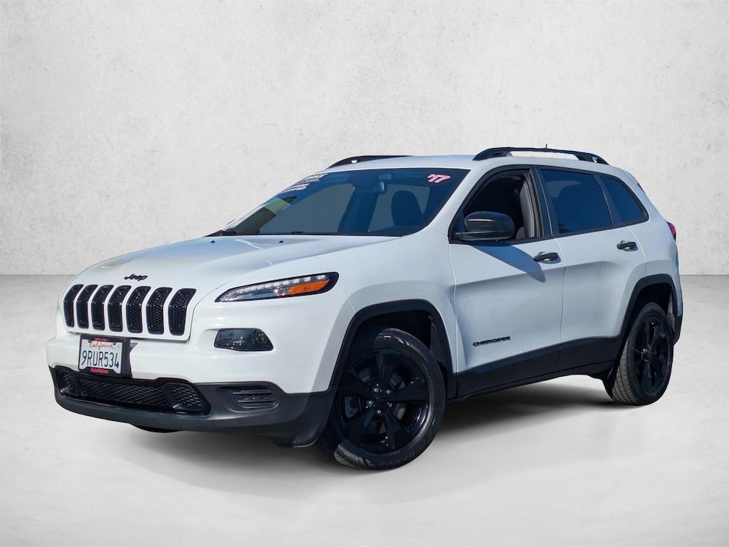 Used 2017 Jeep Cherokee Sport FWD SUV