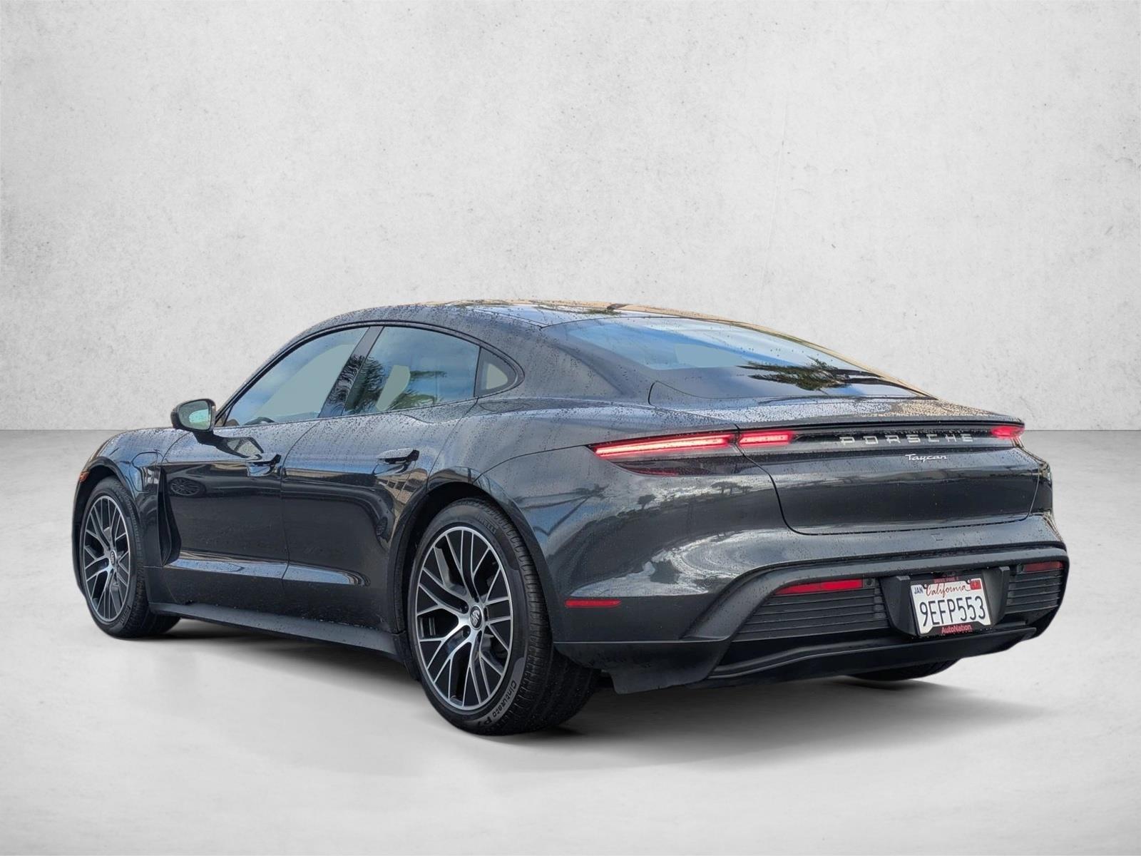 2023 Porsche Taycan photo 3