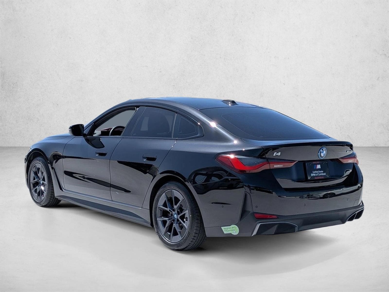 2023 BMW i4 eDrive35 photo 3