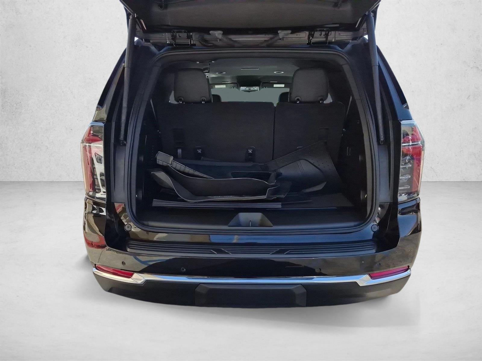 2025 Chevrolet Tahoe LT - Photo 6