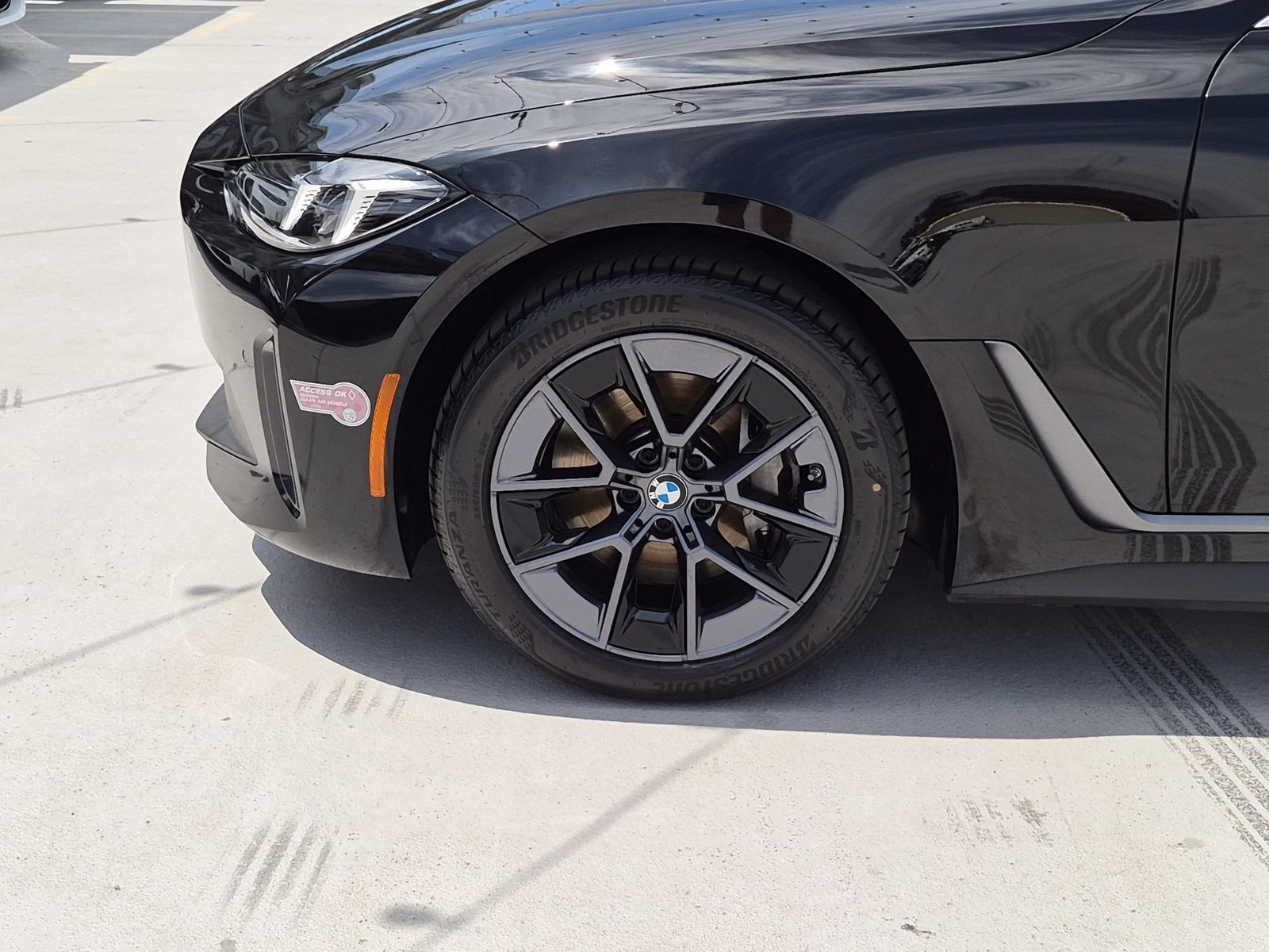 2025 BMW i4 25