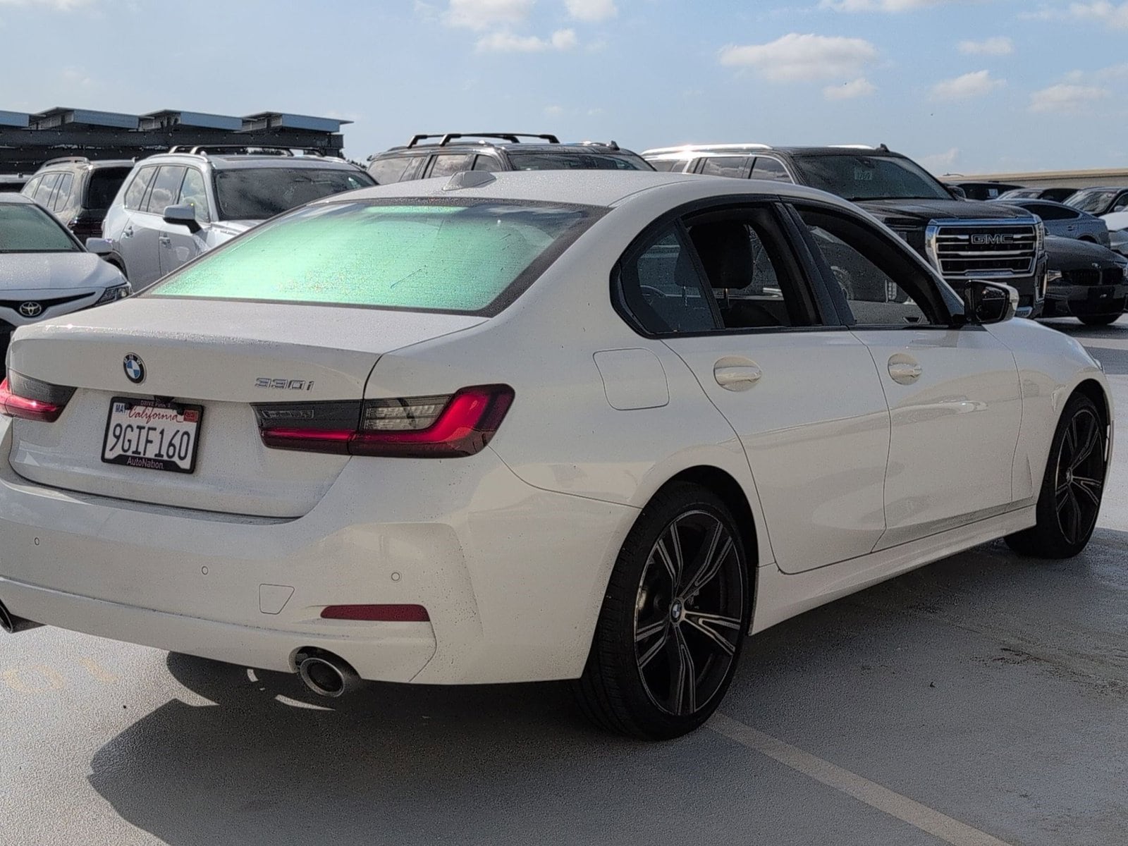 2023 BMW 330i photo 5