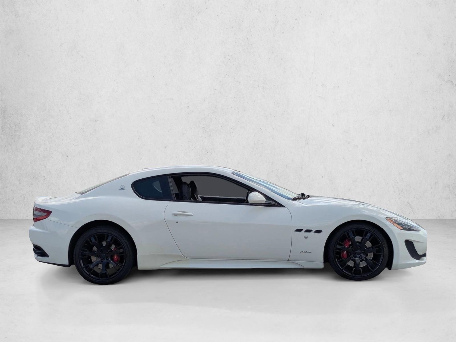 2014 Maserati Granturismo Sport photo 4