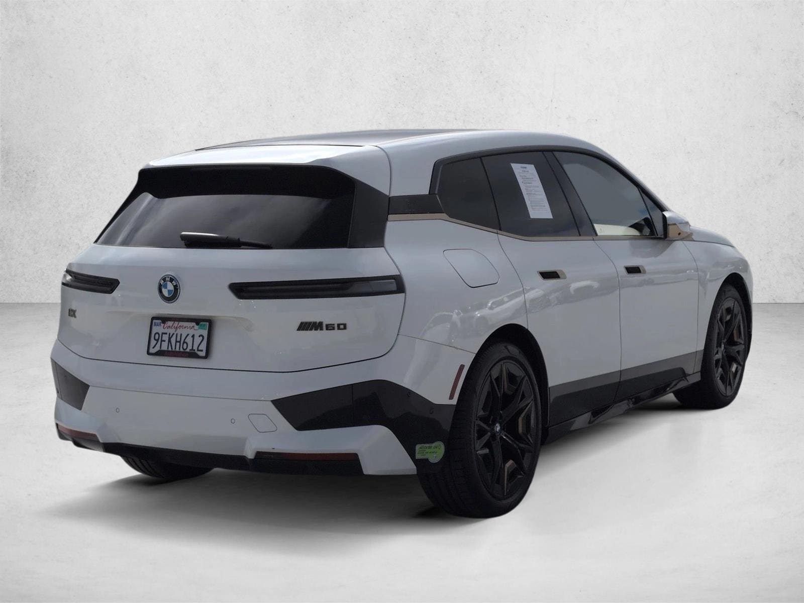 2023 BMW iX M60 photo 4