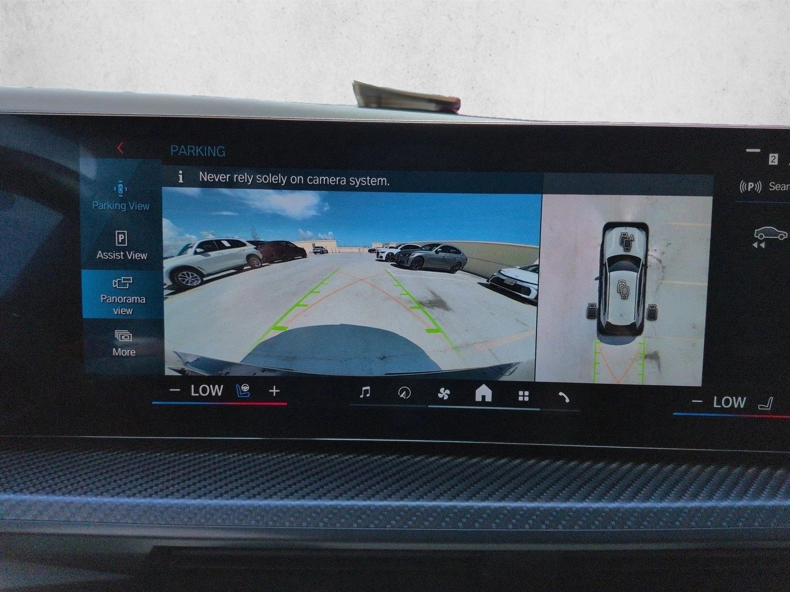 2025 BMW XM Base - Photo 14