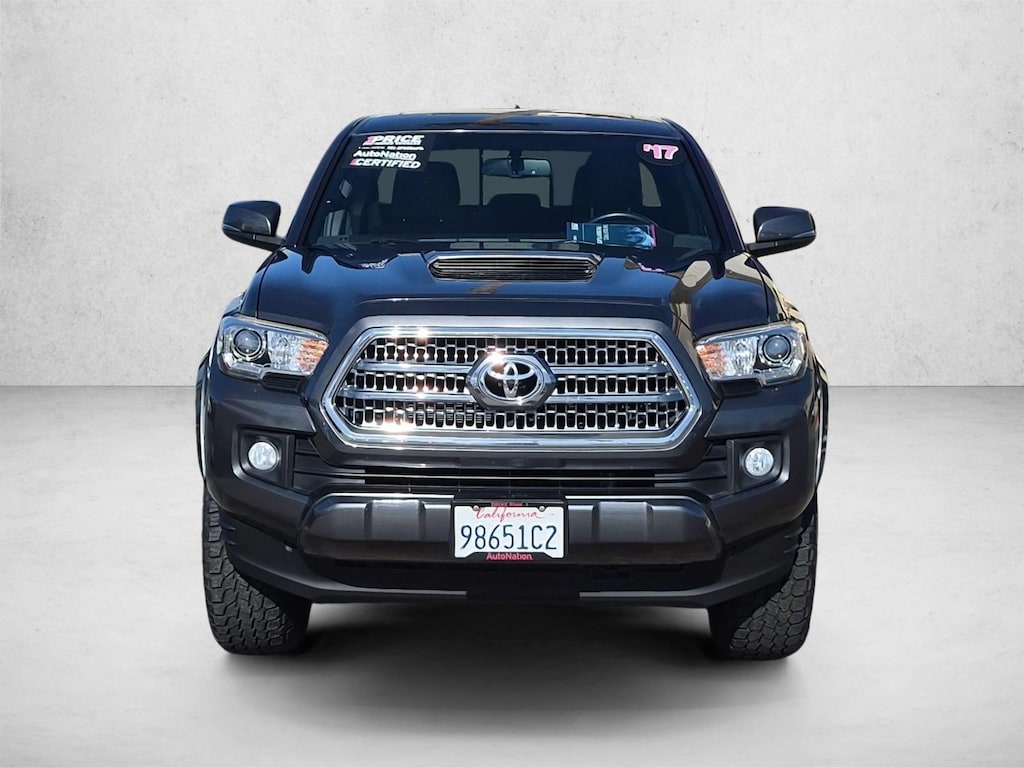 Used 2017 Toyota Tacoma Truck Double Cab