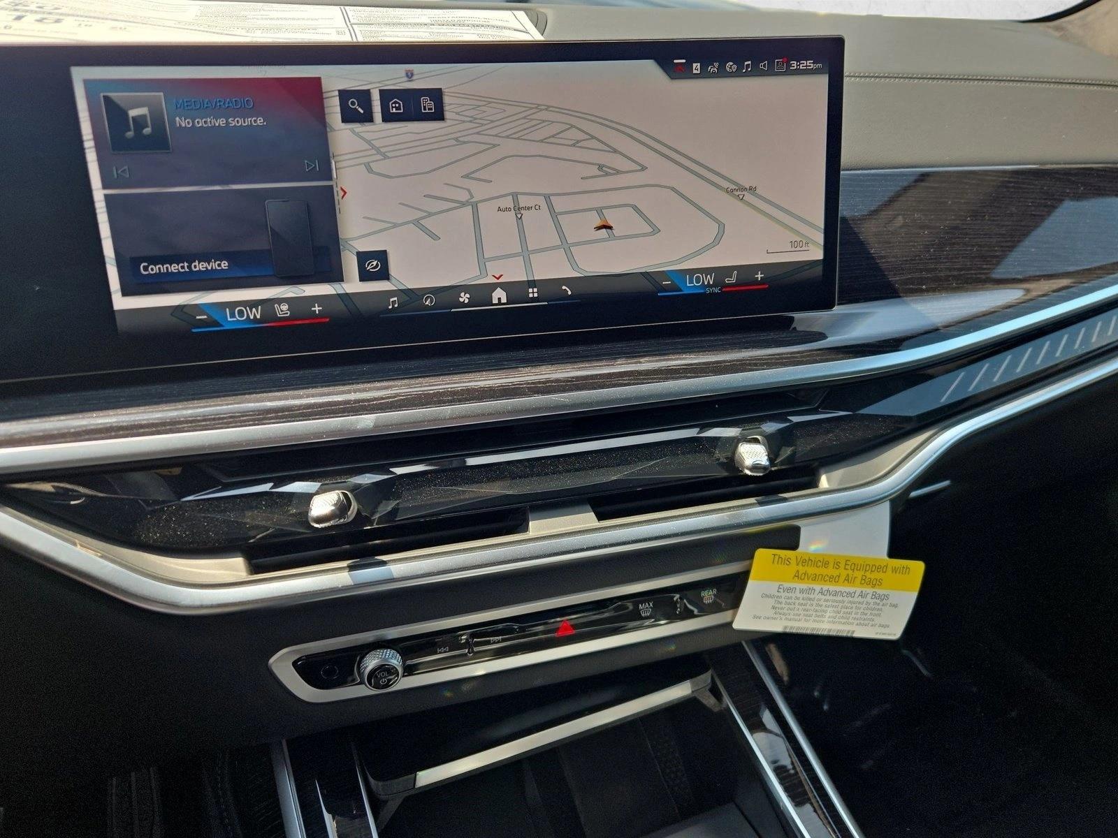 2026 BMW X7 M60i - Photo 11