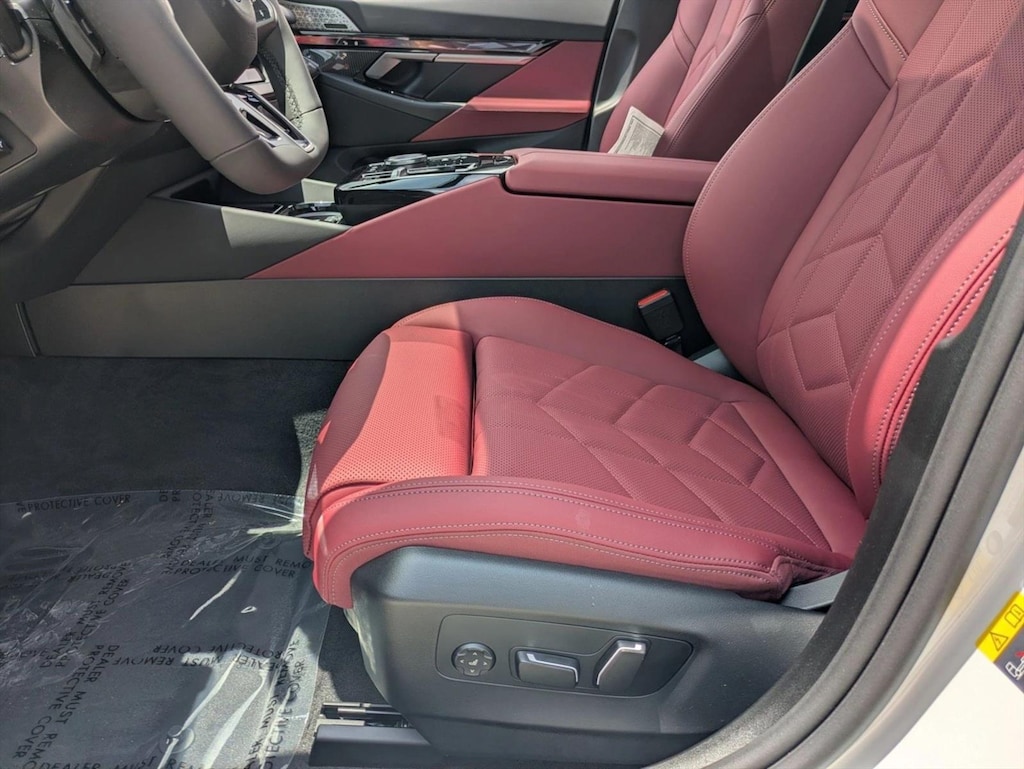 New 2027 BMW 550e xDrive Sedan