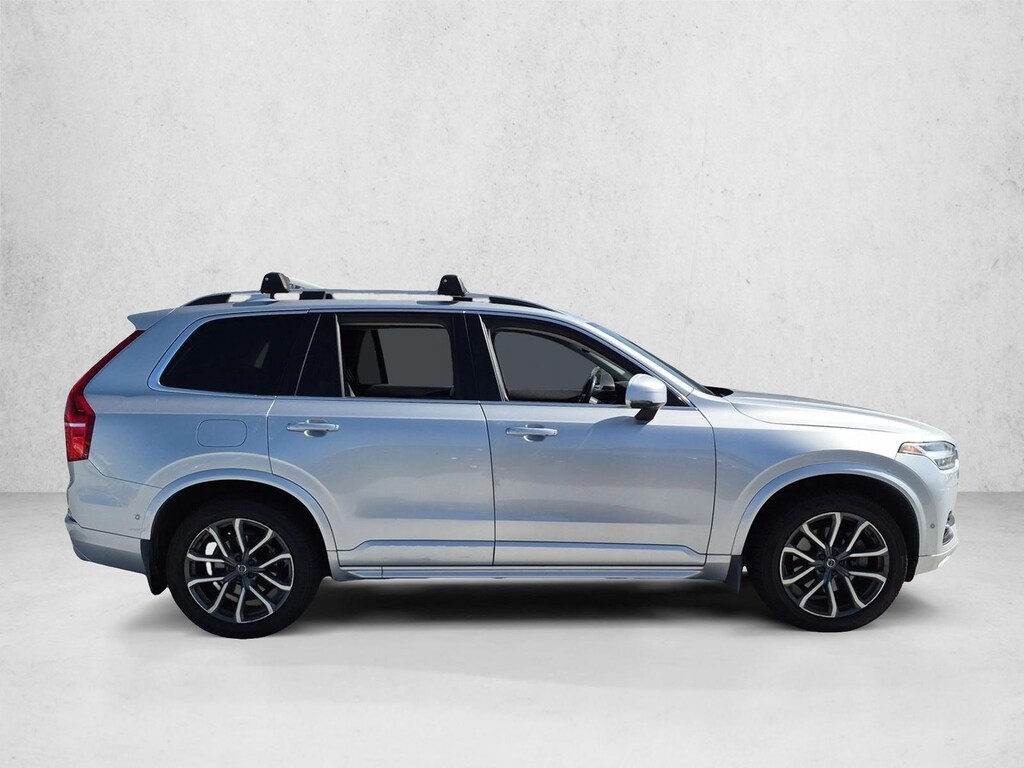 Used 2017 Volvo XC90 T6 AWD Momentum SUV