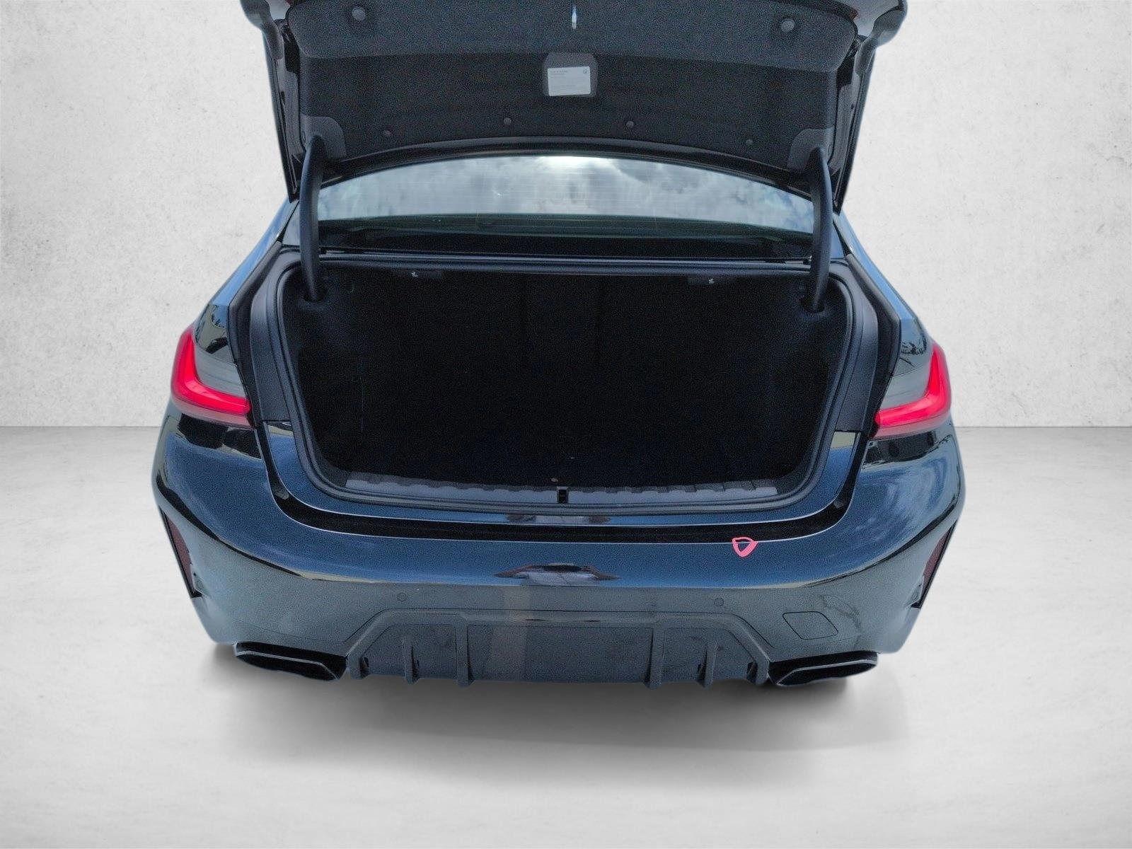 2023 BMW M340i photo 6