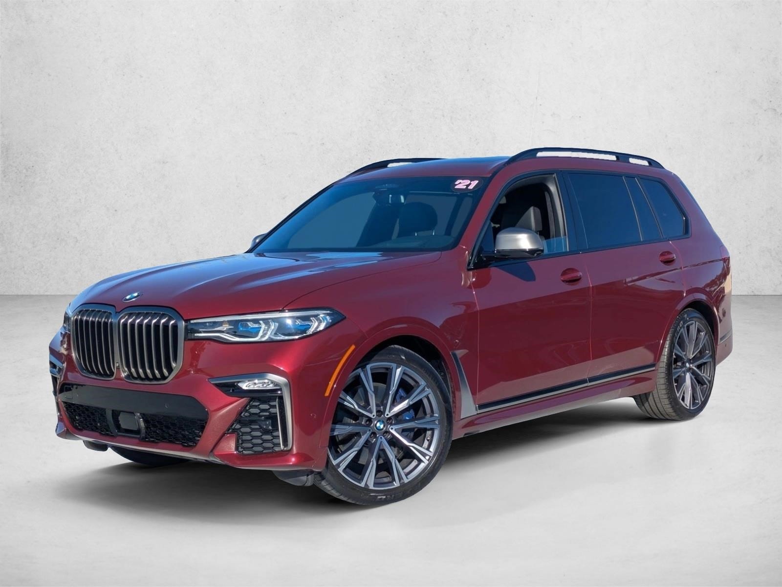 2021 BMW X7 M50i's photo