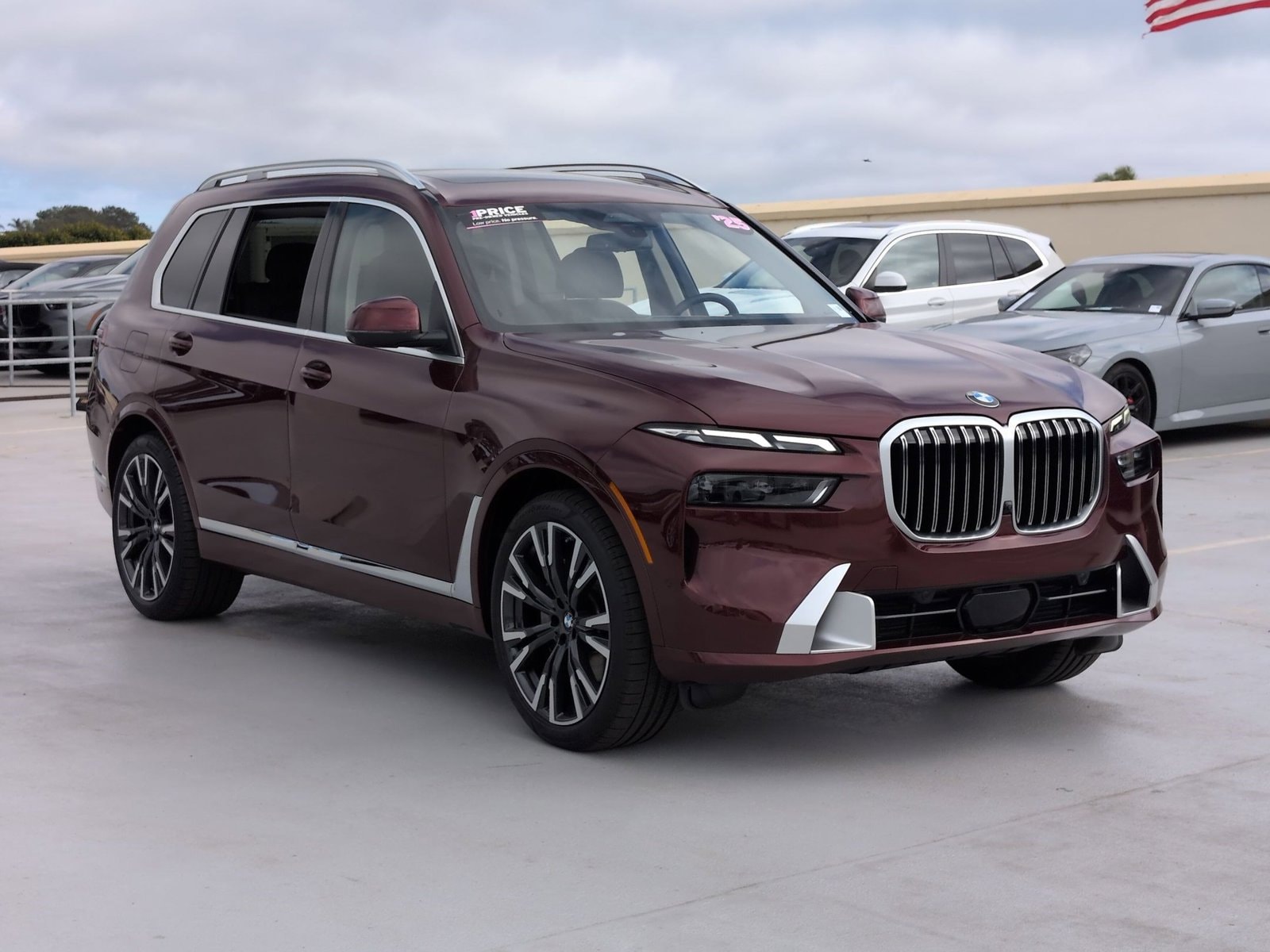 2025 BMW X7 xDrive40i photo 2