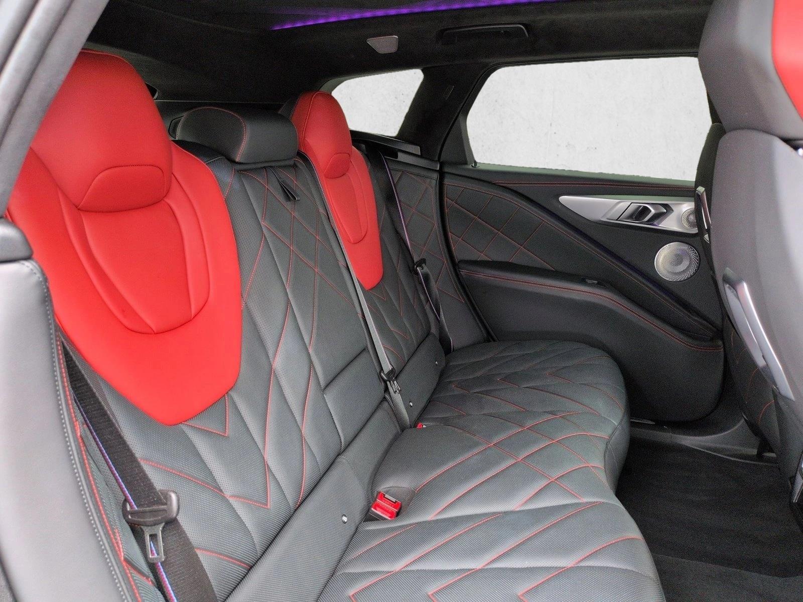2024 BMW XM Base - Photo 20