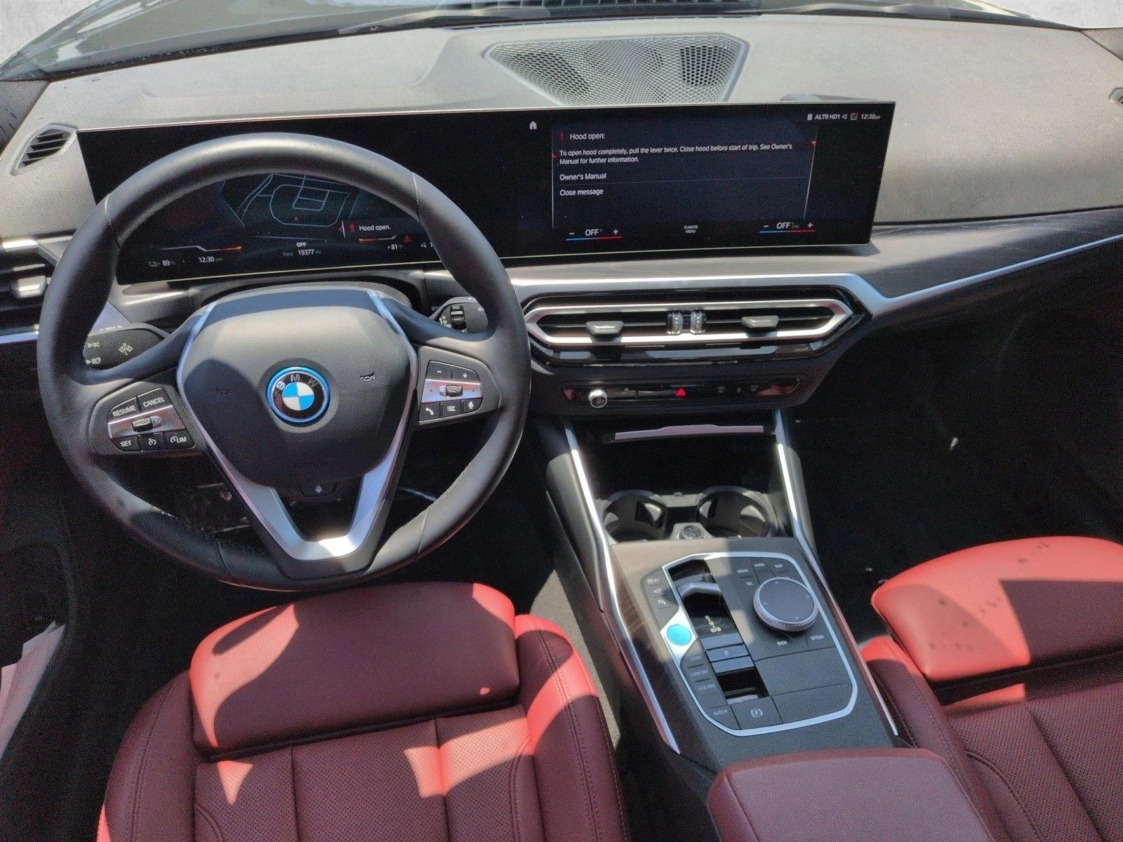 2023 BMW i4 19