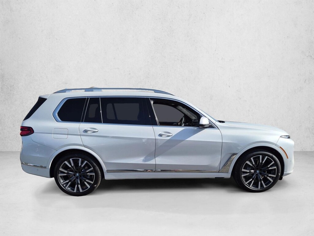 New 2027 BMW X7 xDrive40i SUV