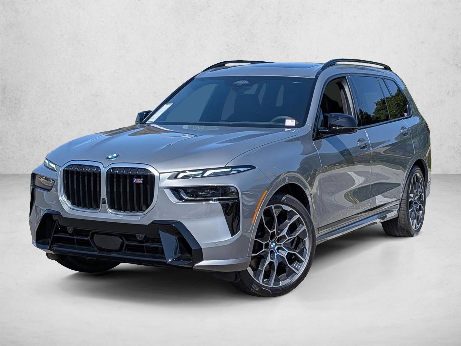 2026 BMW X7 M60i's photo