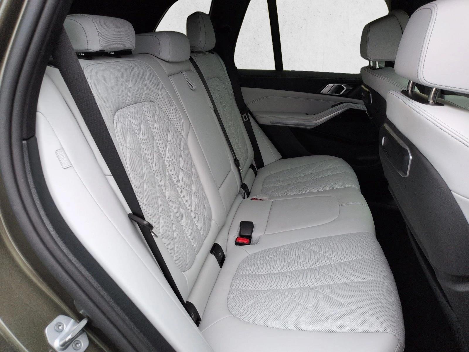 2025 BMW X5 40i - Photo 21