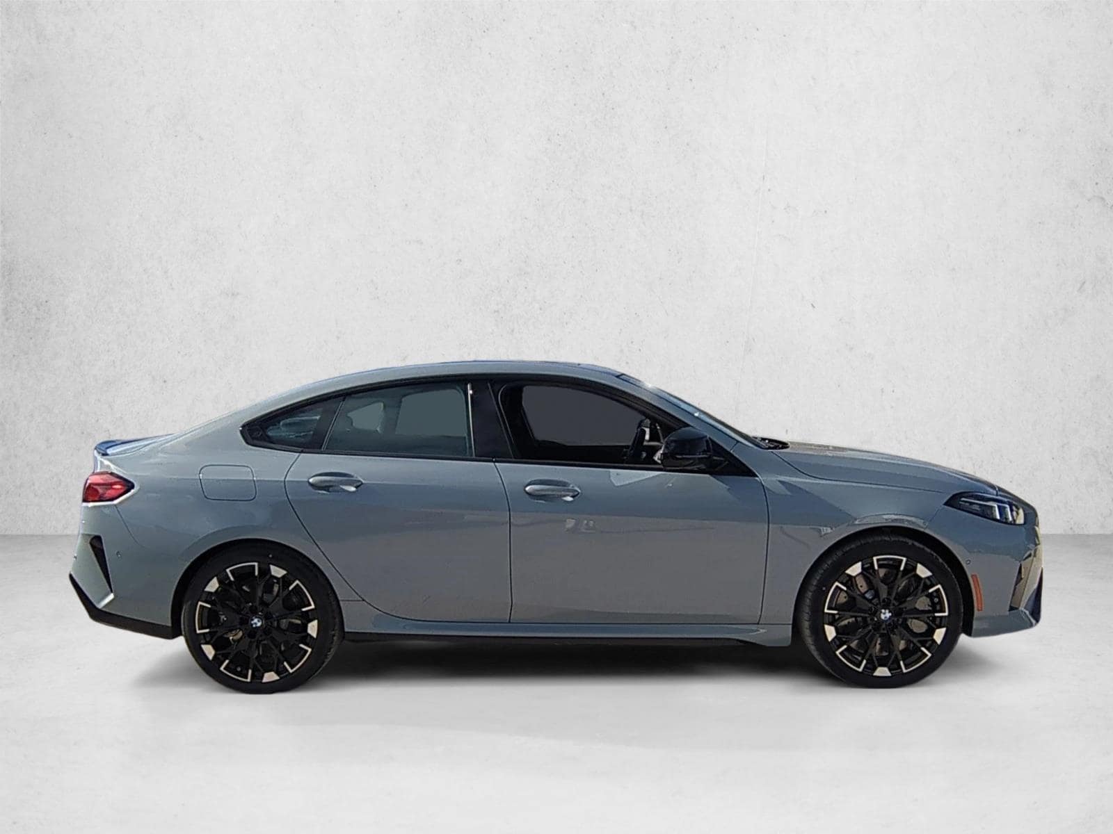 2026 BMW 2 Series M235 - Photo 6