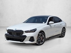 2027 BMW 550e xDrive Sedan