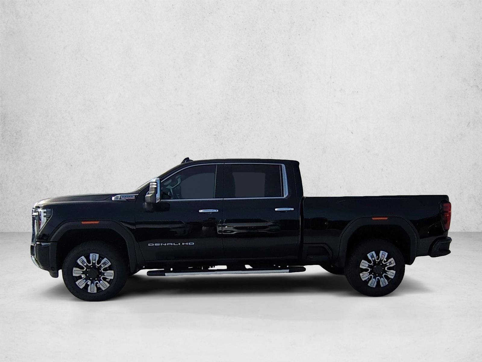 2025 Gmc Sierra 3500 HD Denali photo 2