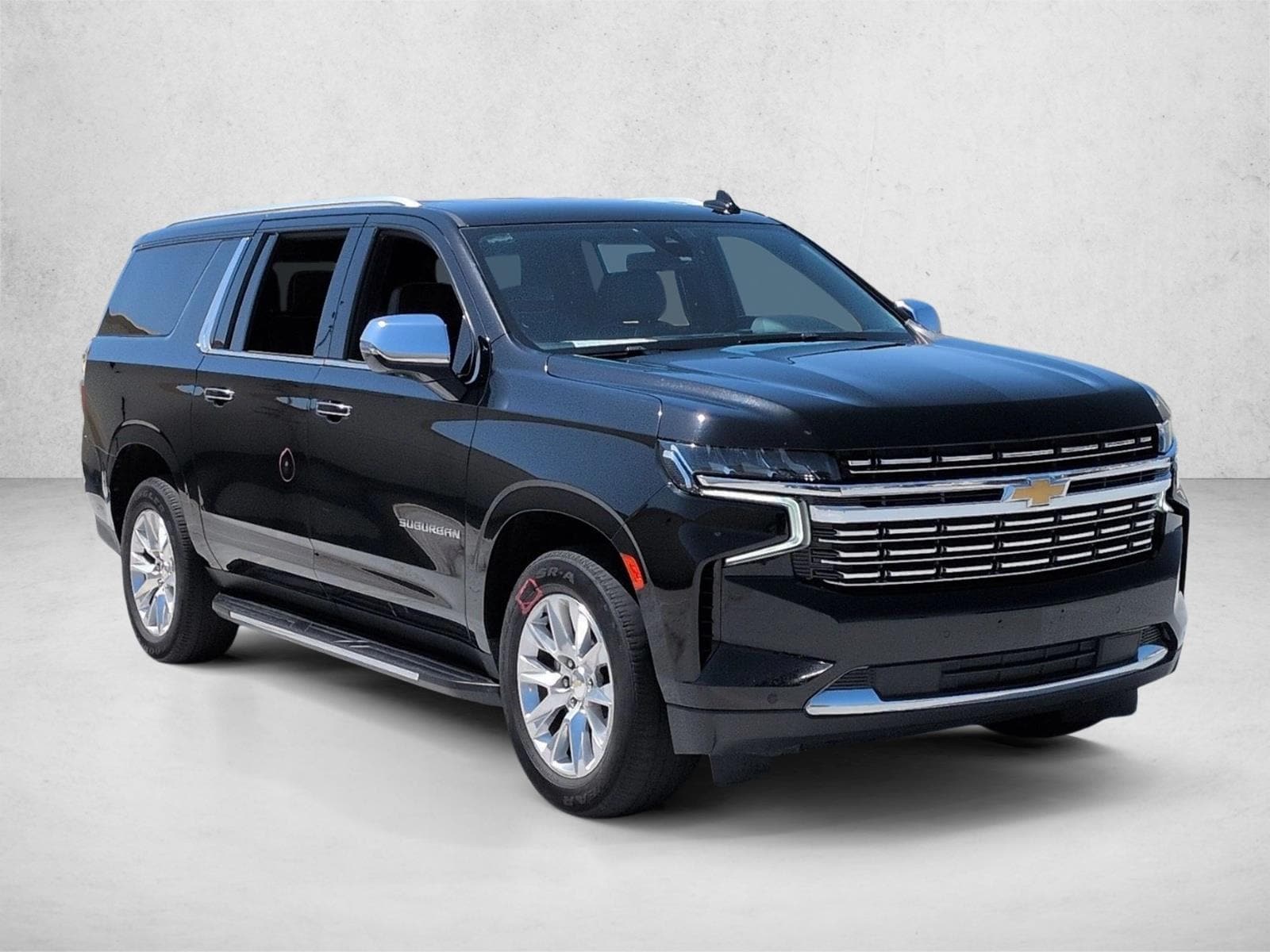2022 Chevrolet Suburban Premier photo 3