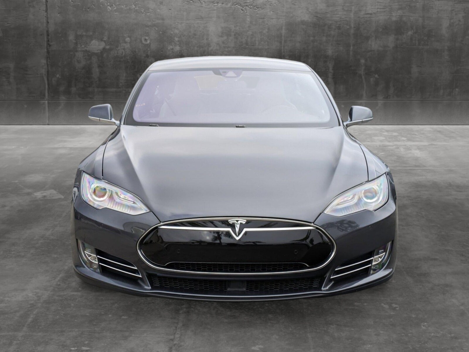 Used 2015 Tesla Model S 85D with VIN 5YJSA1E21FF109857 for sale in Carlsbad, CA