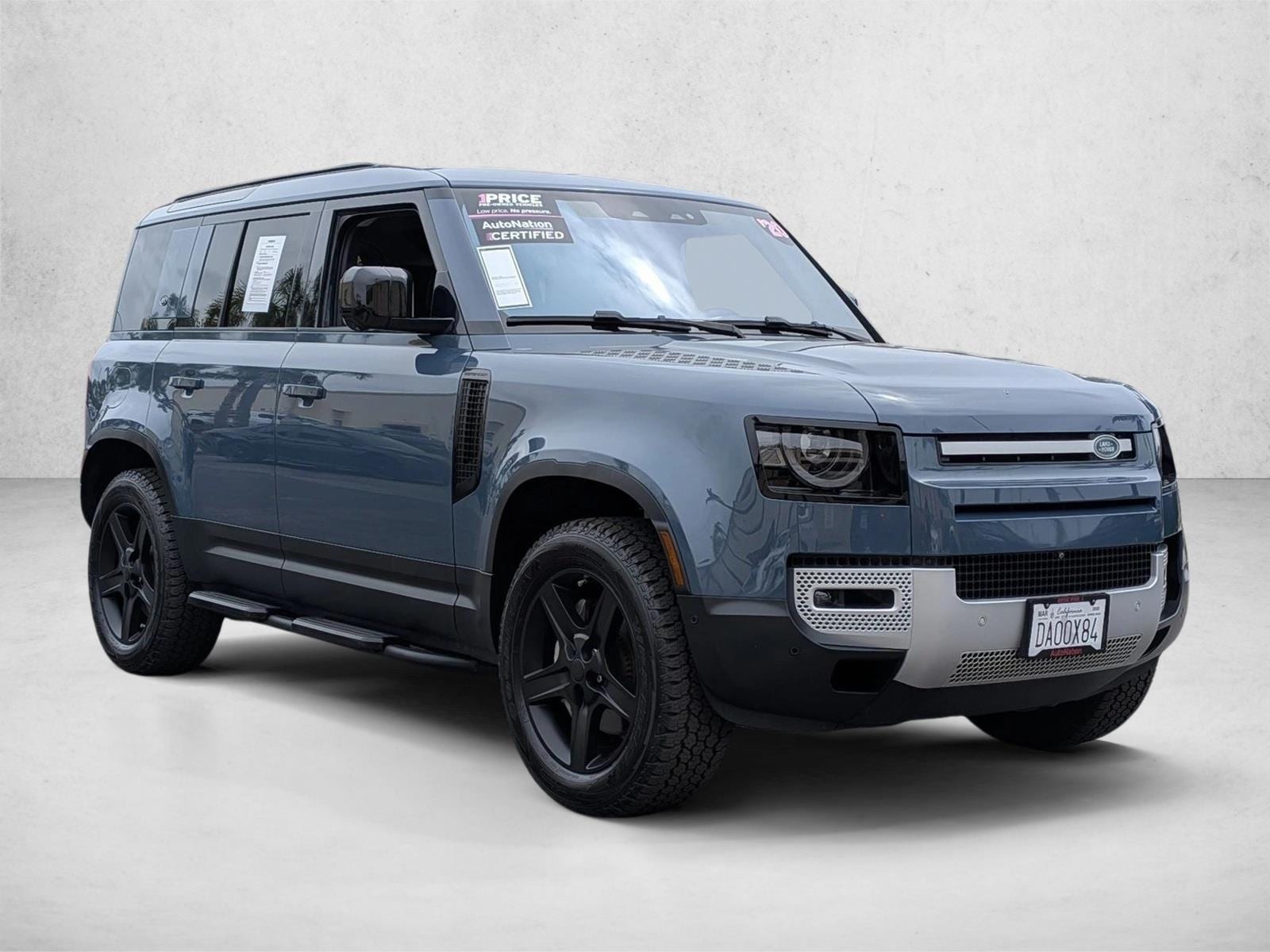 2020 Land Rover Defender 110 photo 2