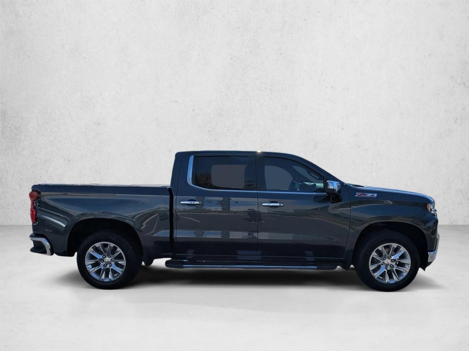 2021 Chevrolet Silverado 1500 LTZ photo 2